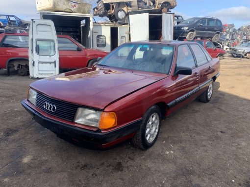 Audi 100 C3 1.9i 1983